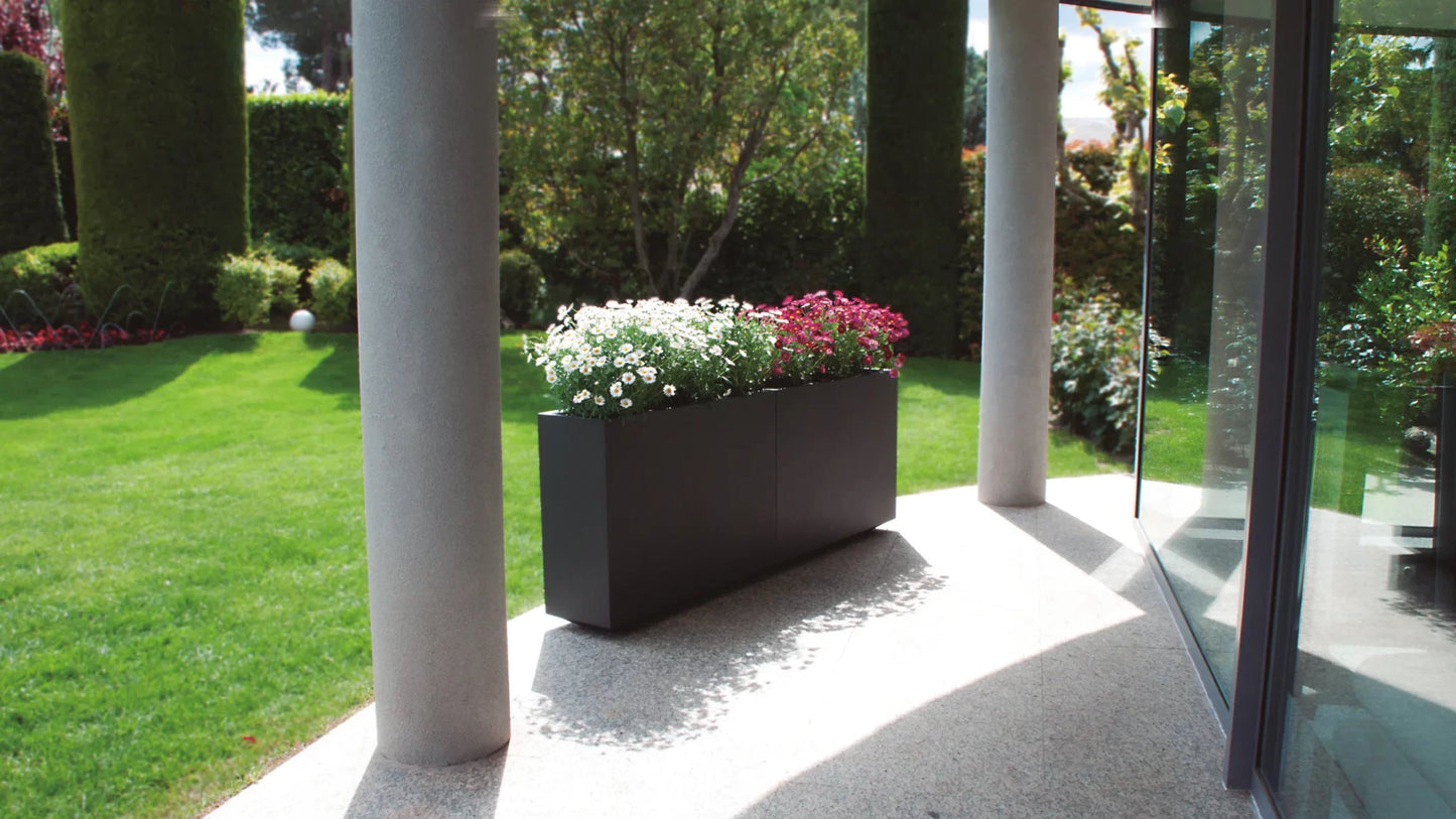 Fesfoc Wall Outdoor Planters - 75 cm Tall