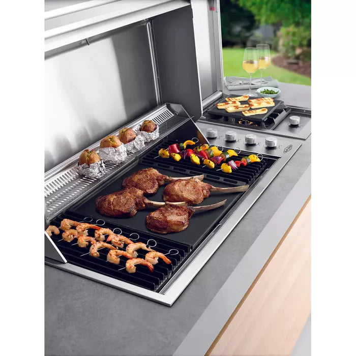 BeefEater Proline Series 6 Burner BBQ c/w Roasting Hood - 30 mbar